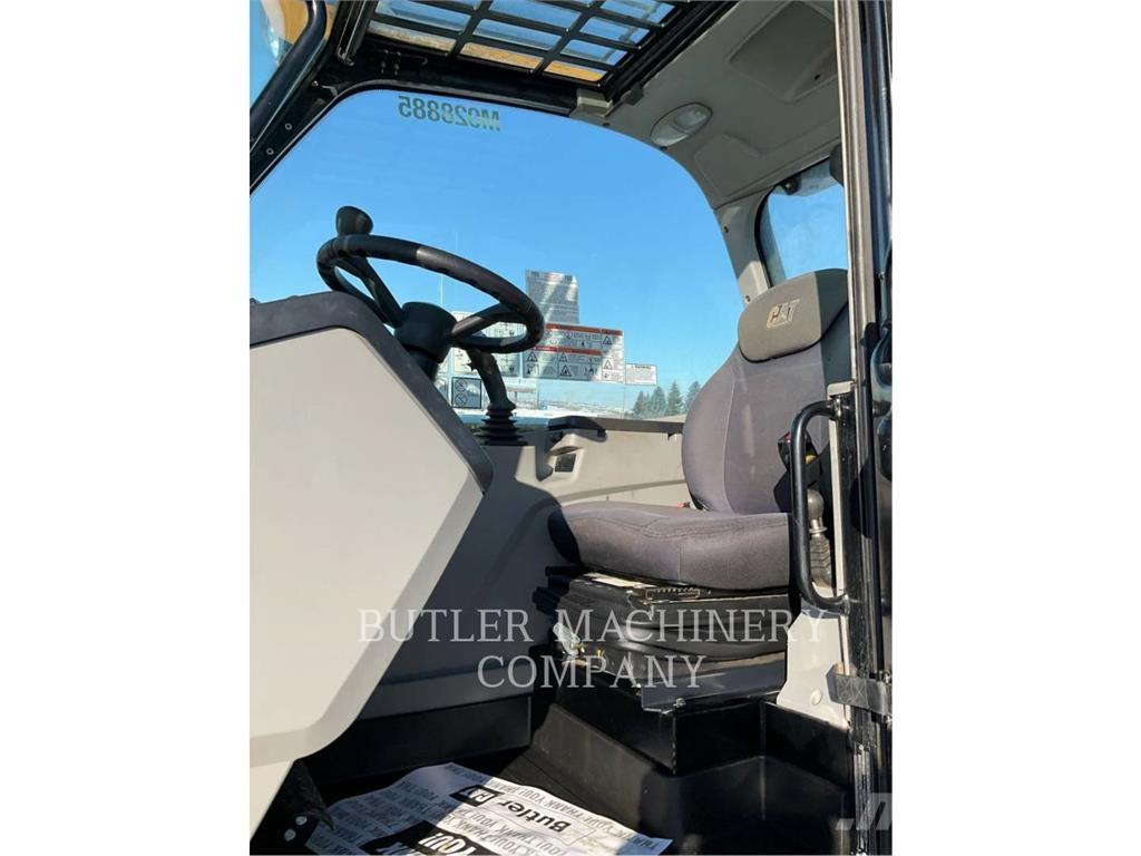 CAT TH514D Telescopic handlers