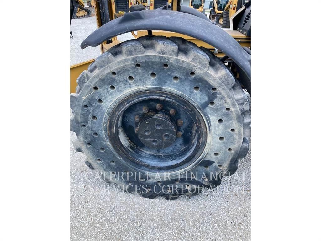 CAT TL1055C Telescopic handlers