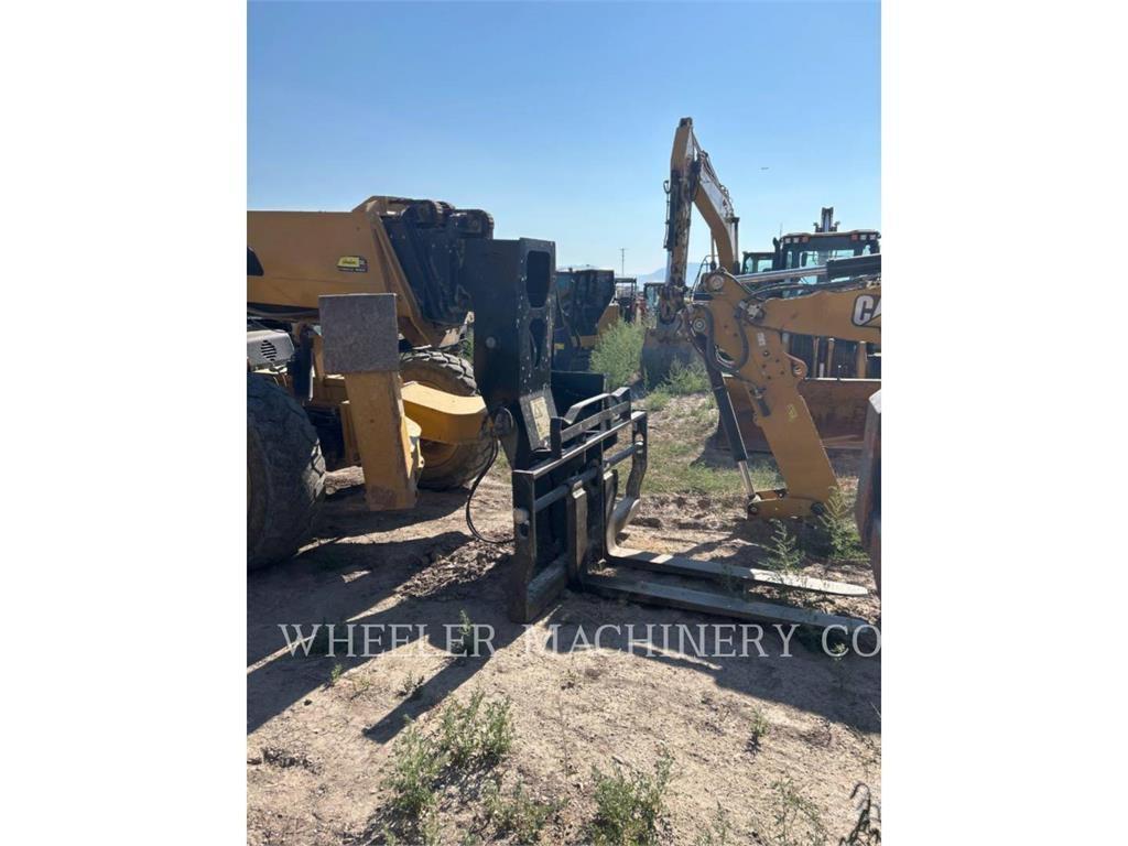 CAT TL1055C CB Telescopic handlers