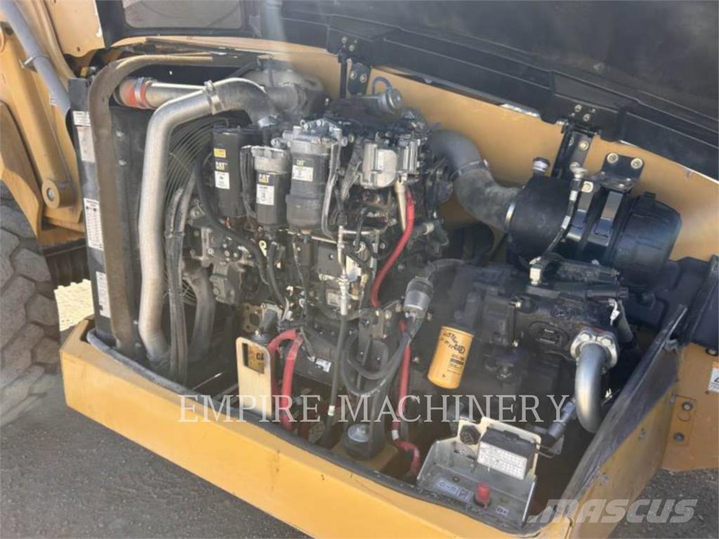 CAT TL1055D Telescopic handlers