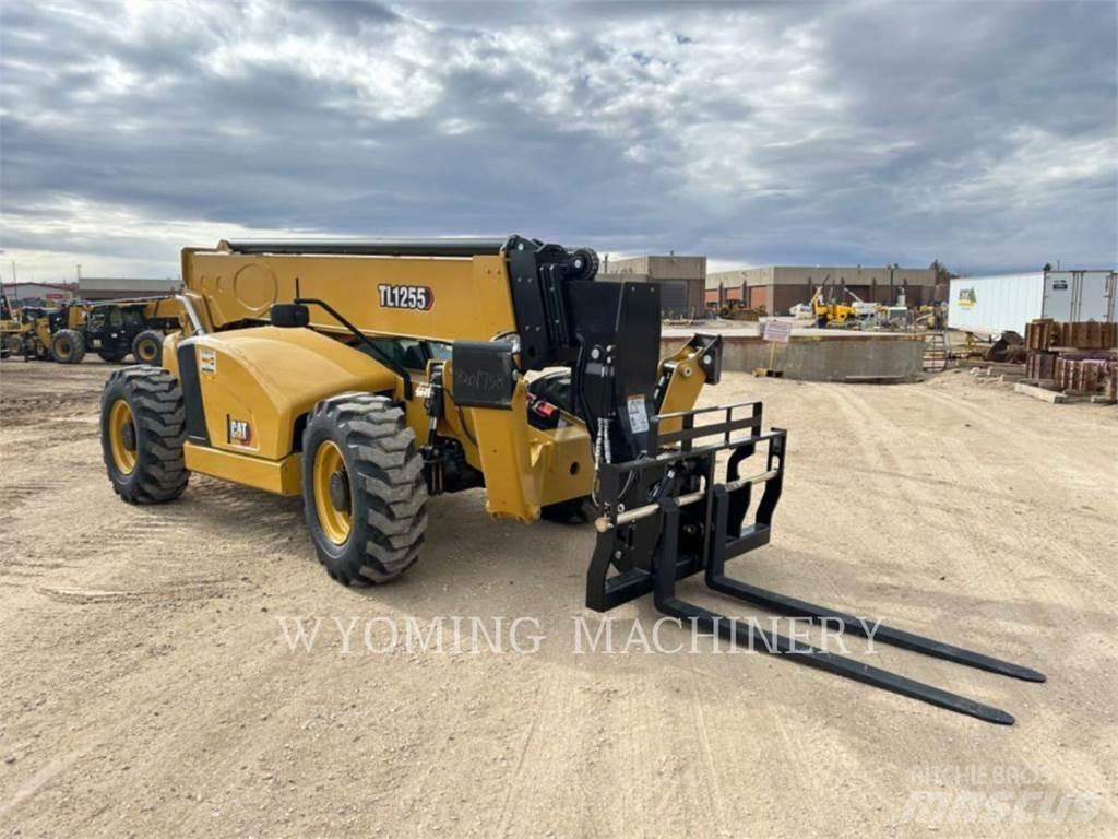 CAT TL1255 Telescopic handlers