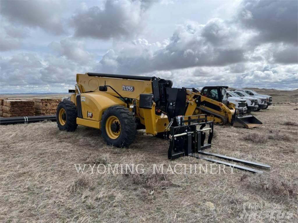 CAT TL1255 Telescopic handlers