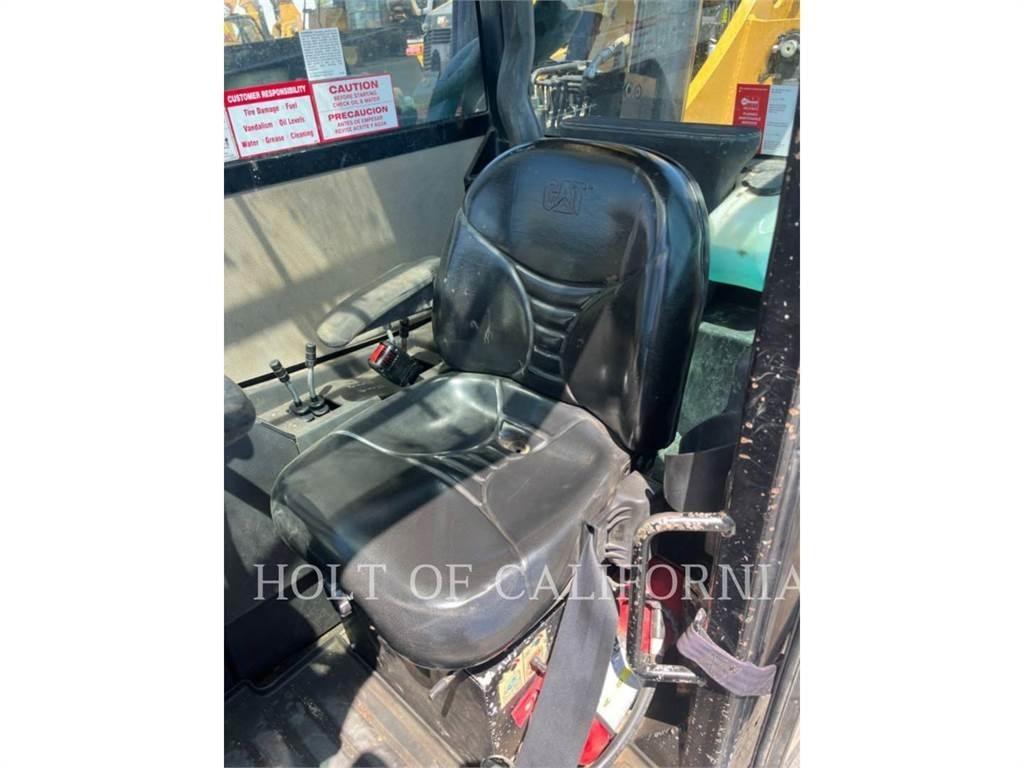 CAT TL1255 Telescopic handlers