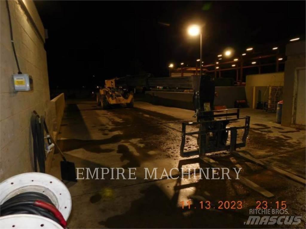 CAT TL1255D Telescopic handlers