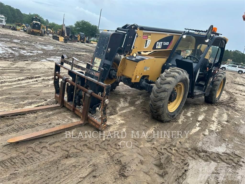 CAT TL642D Telescopic handlers