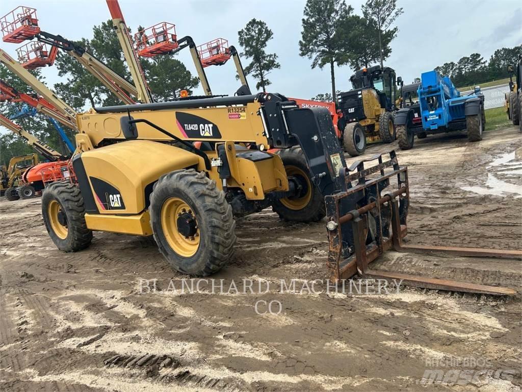 CAT TL642D Telescopic handlers
