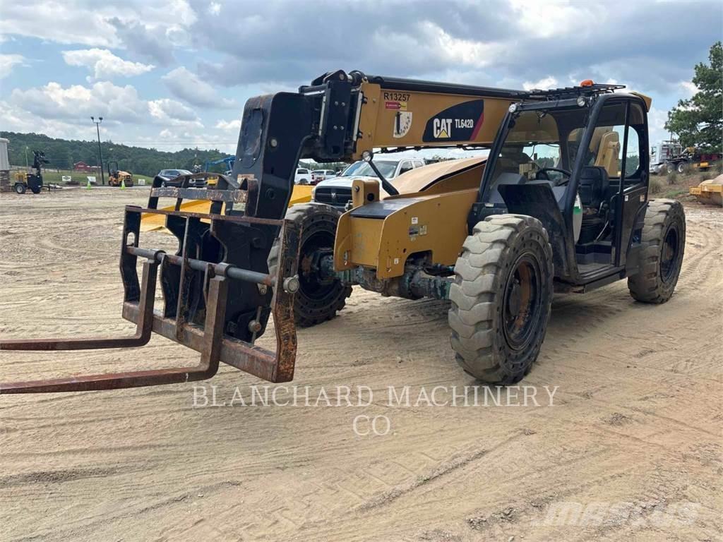 CAT TL642D Telescopic handlers