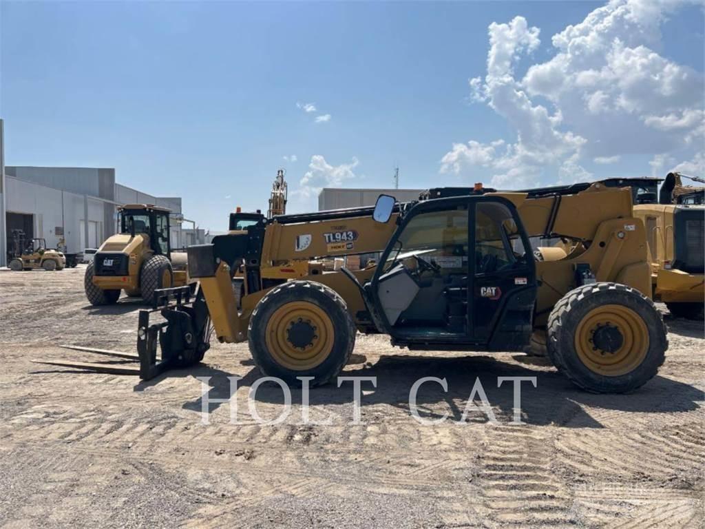 CAT TL943 Telescopic handlers