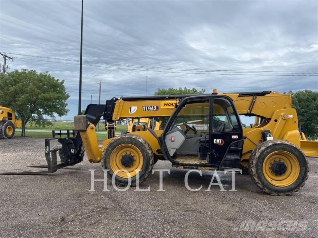 CAT TL943 Telescopic handlers