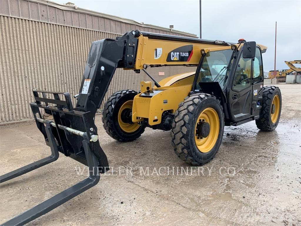 CAT TL943D CB Telescopic handlers