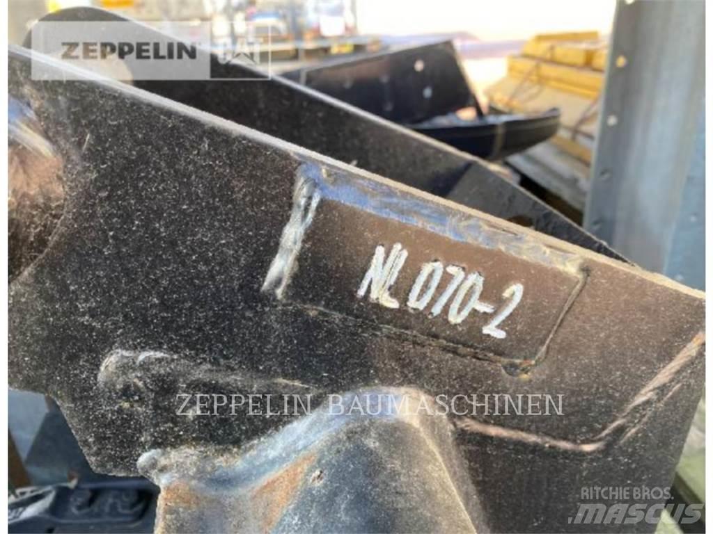 CAT UTL50-MS01-301.8 Buckets