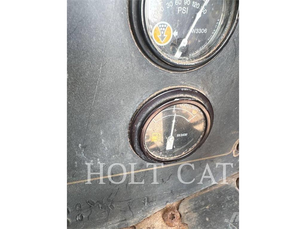 CAT W00 613C Scrapers