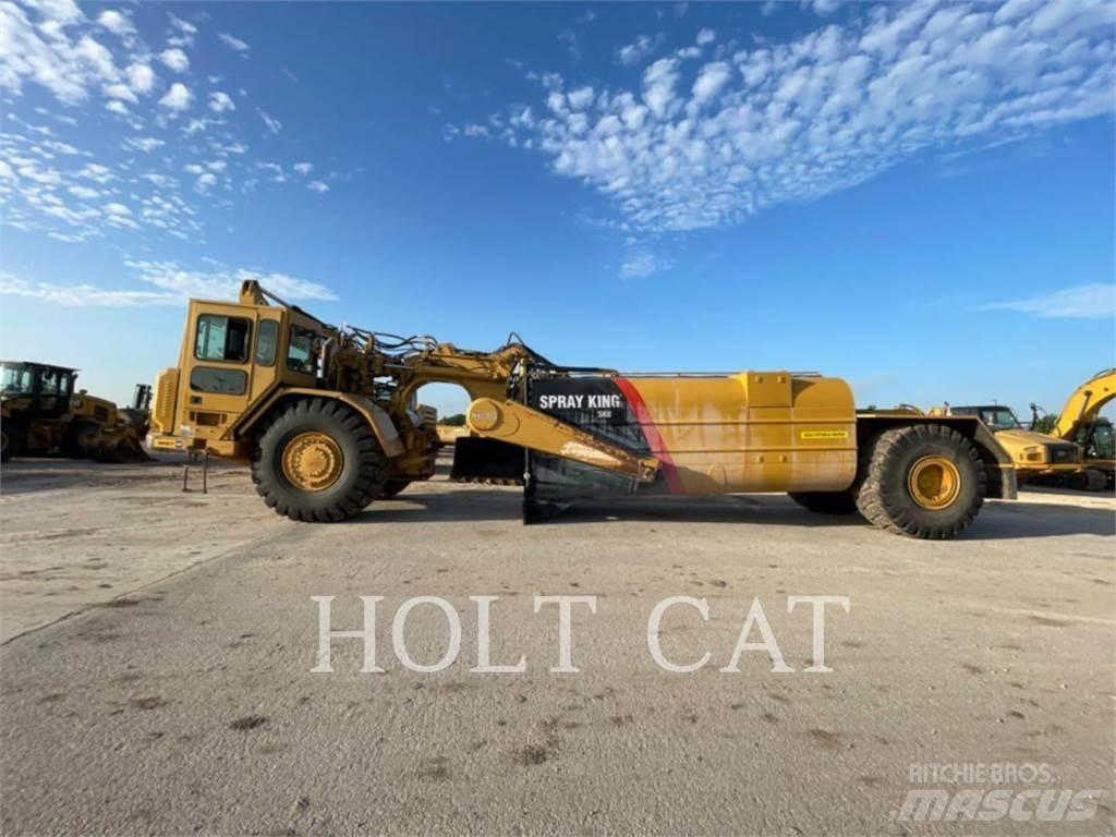 CAT W00 621G Scrapers