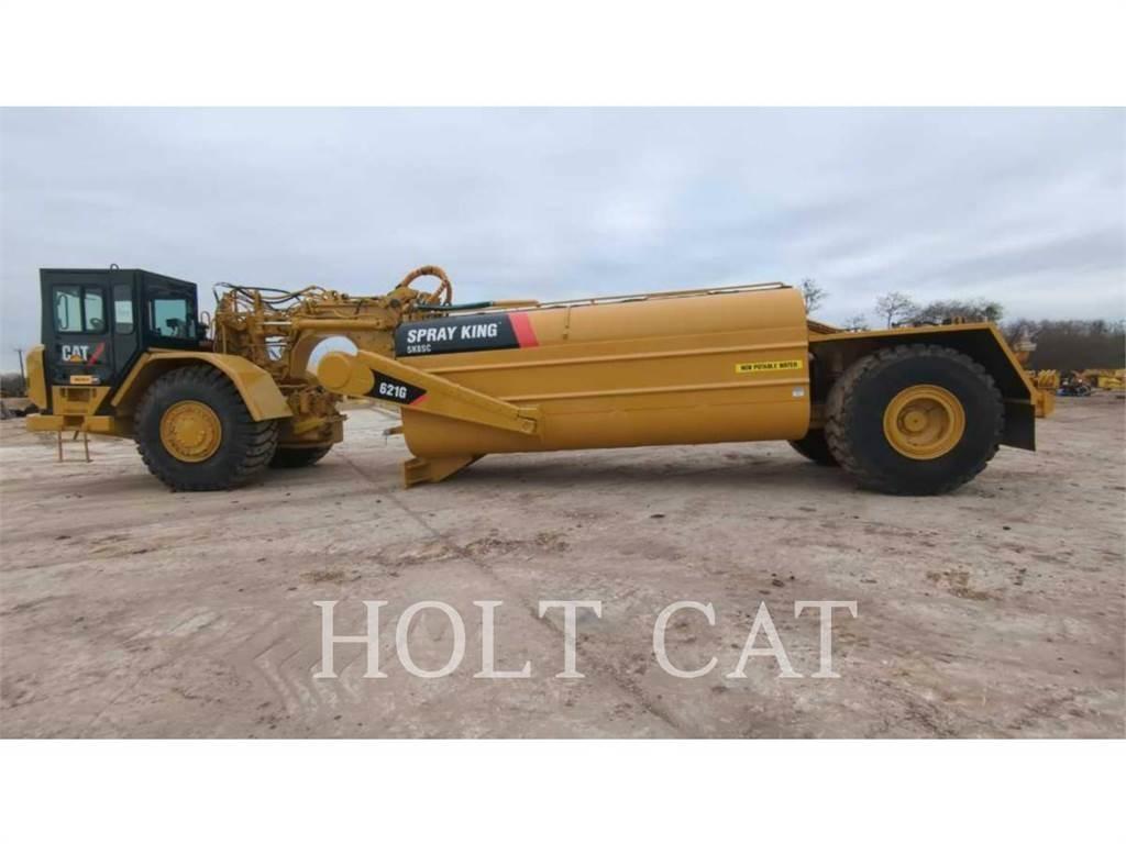 CAT W00 621G Scrapers