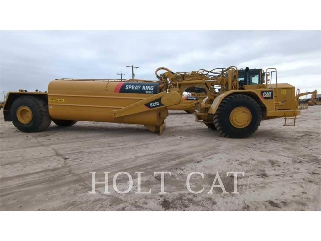 CAT W00 621G Scrapers