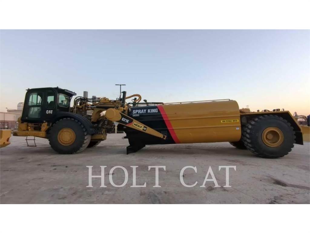 CAT W00 621K Scrapers