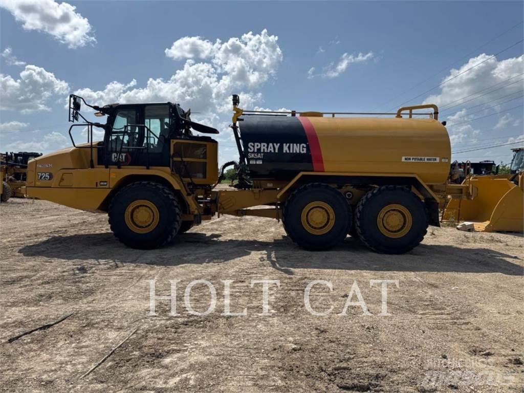 CAT W00 725 Tanker trucks