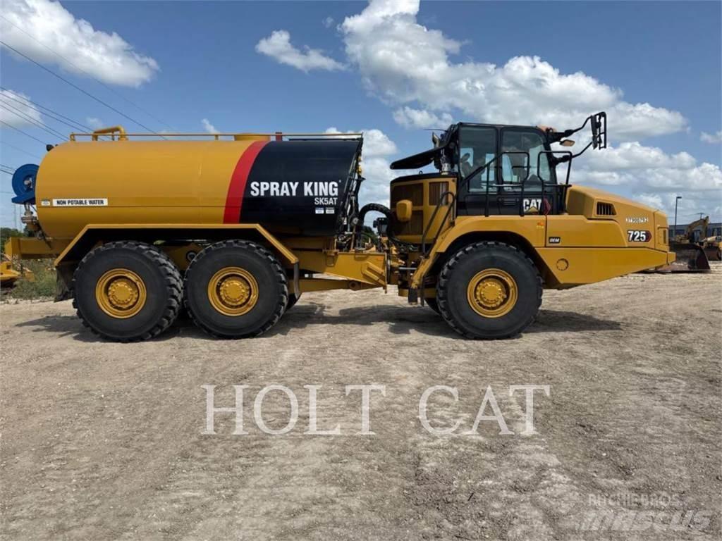 CAT W00 725 Tanker trucks