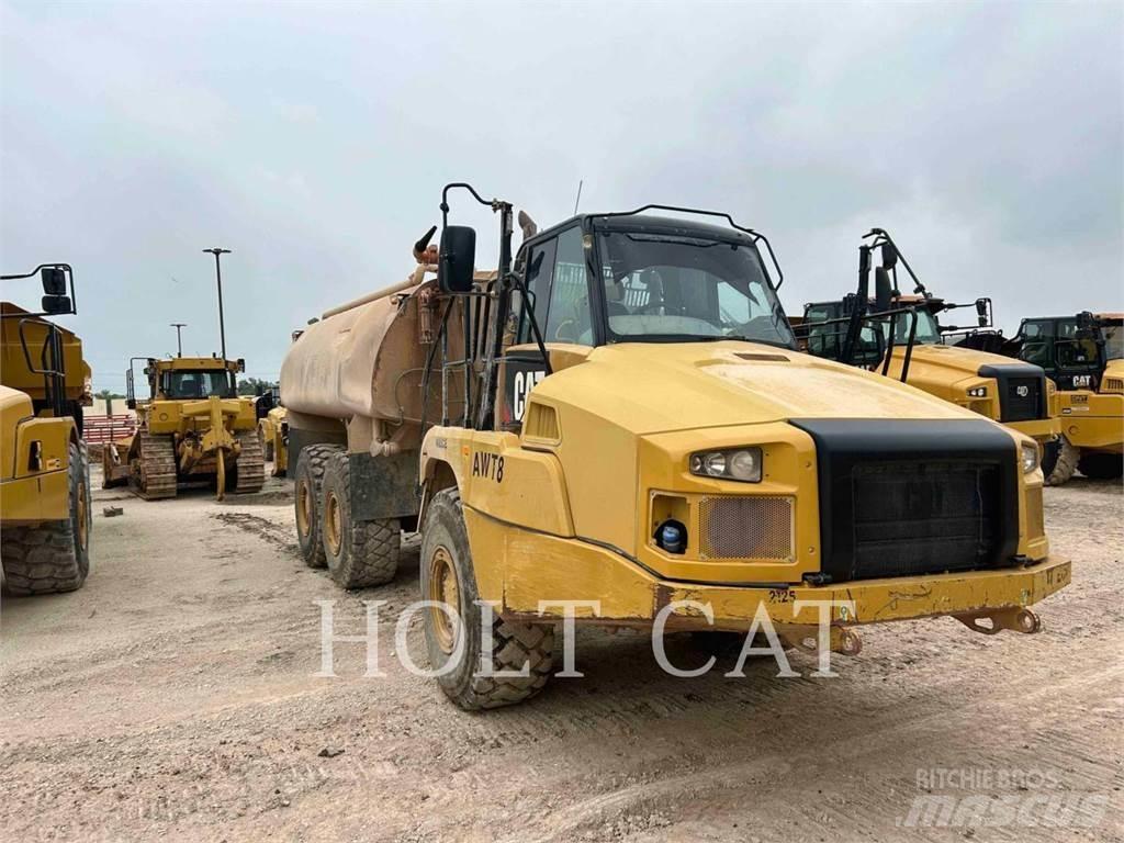 CAT W00 725C2 Articulated Haulers
