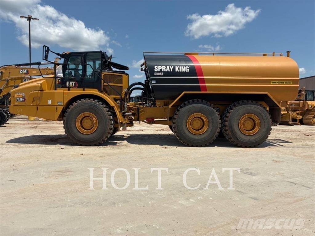 CAT W00 740 Tanker trucks