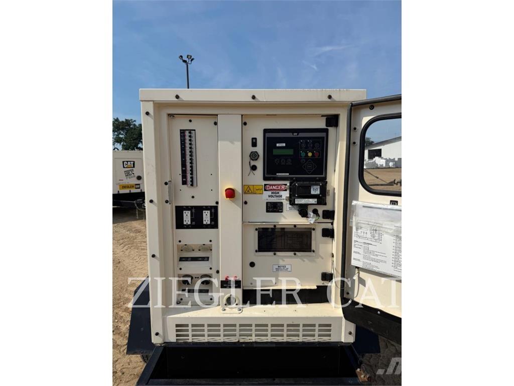 CAT XQ35T4 Other Generators