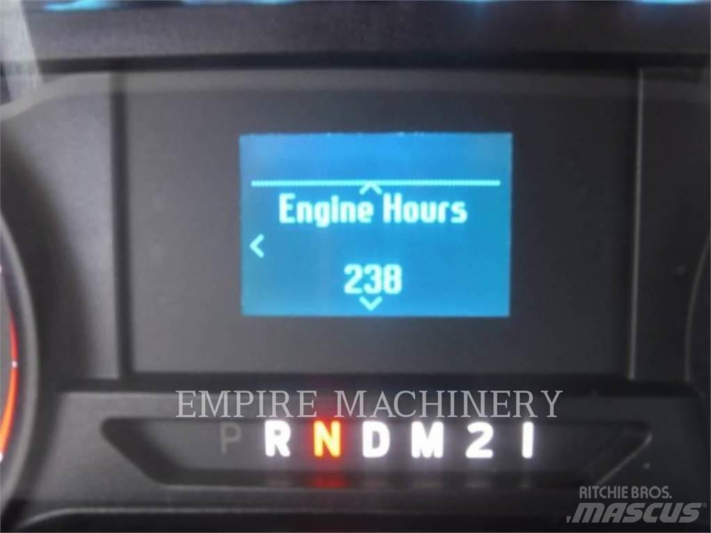 Ford / New Holland F750 Tanker trucks