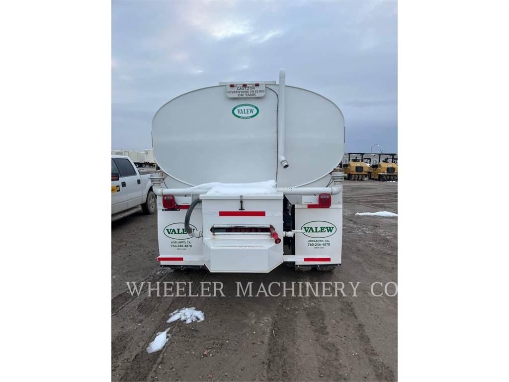 Freightliner WT2000 A Tanker trucks