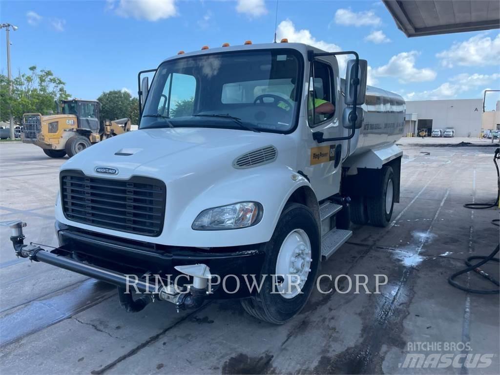 Freightliner WT2500 Tanker trucks