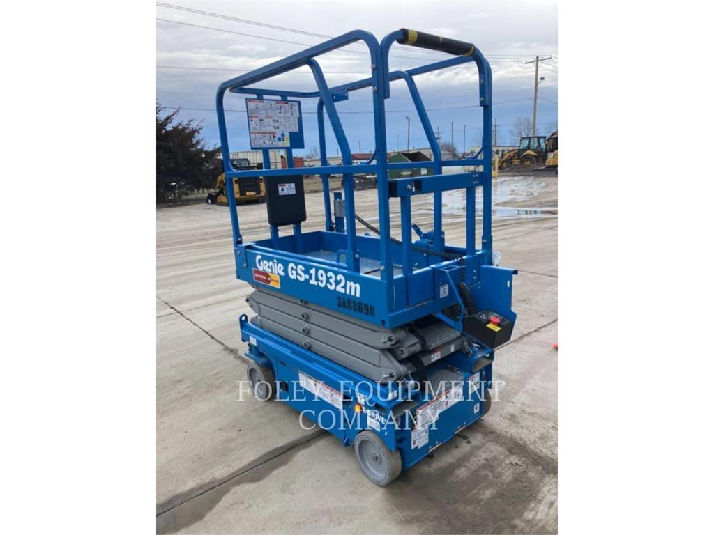 Genie GS1932M Scissor lifts