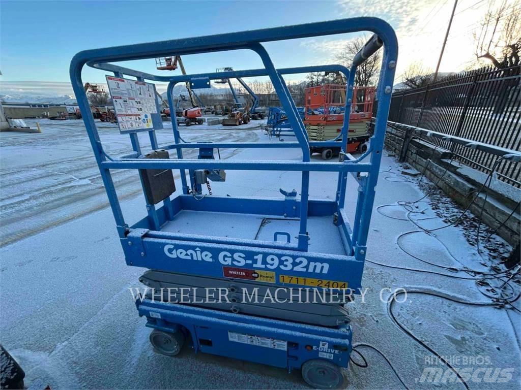 Genie GS1932M Scissor lifts