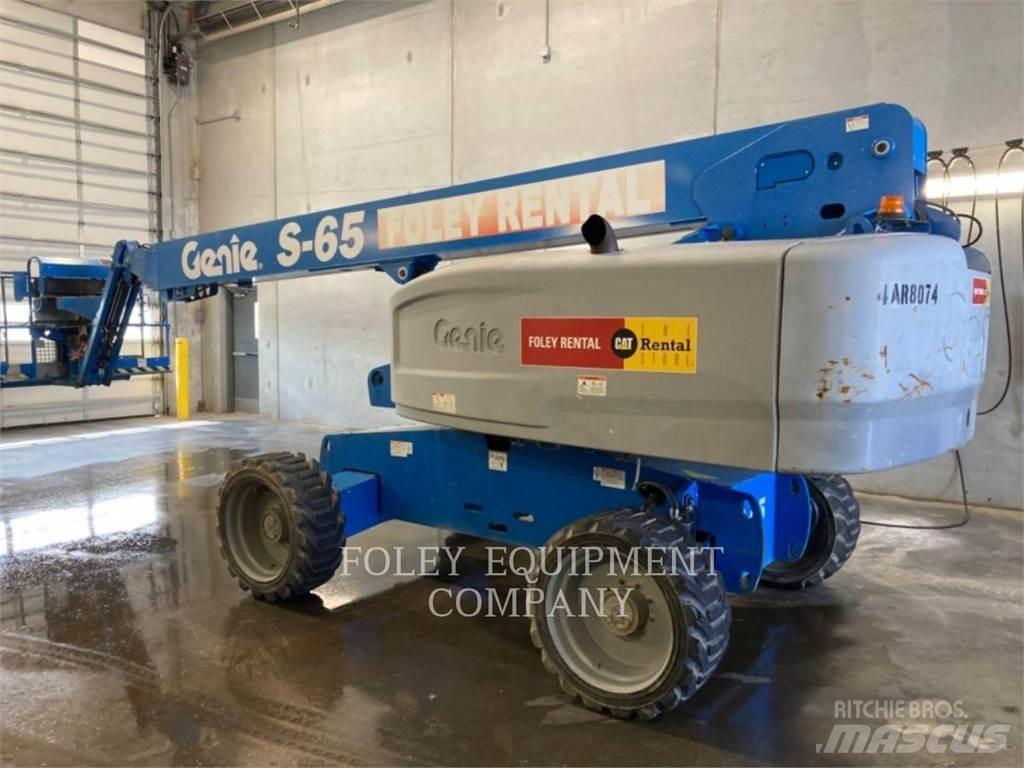 Genie S65G4W Articulated boom lifts