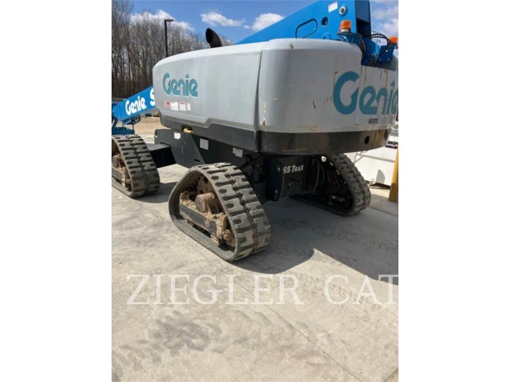 Genie S65TRAX Articulated boom lifts