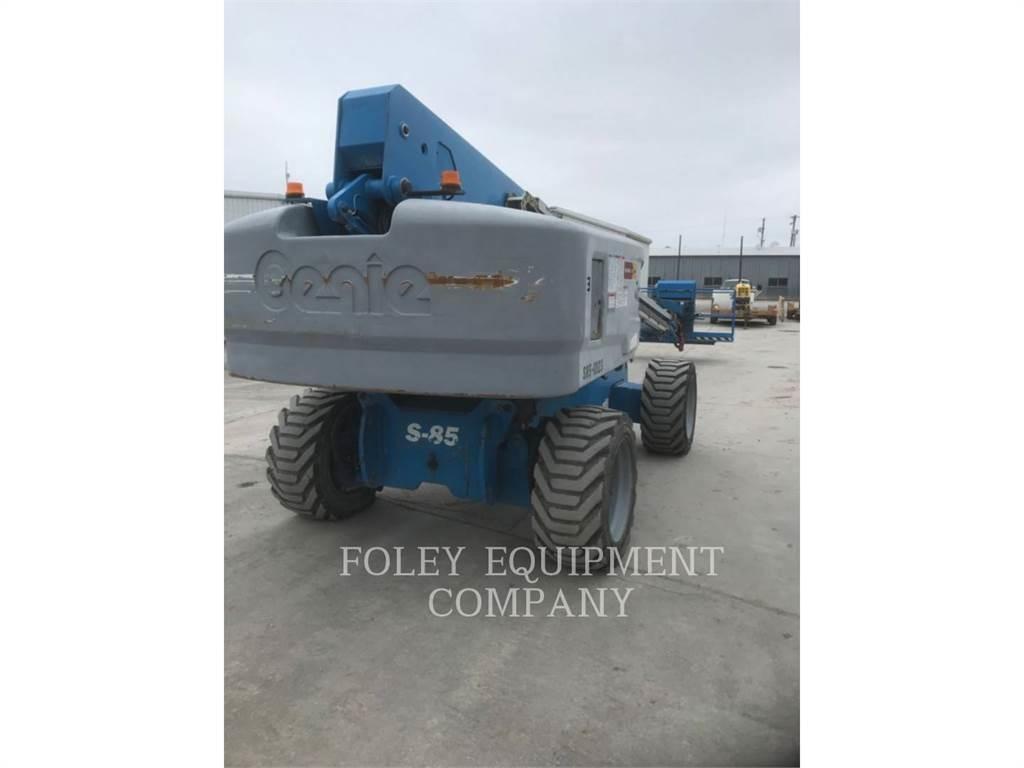 Genie S85D4W Articulated boom lifts
