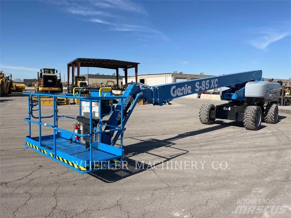 Genie S85XC Articulated boom lifts