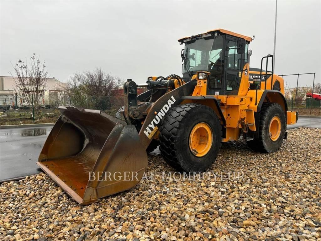 Hyundai HL960A Wheel loaders