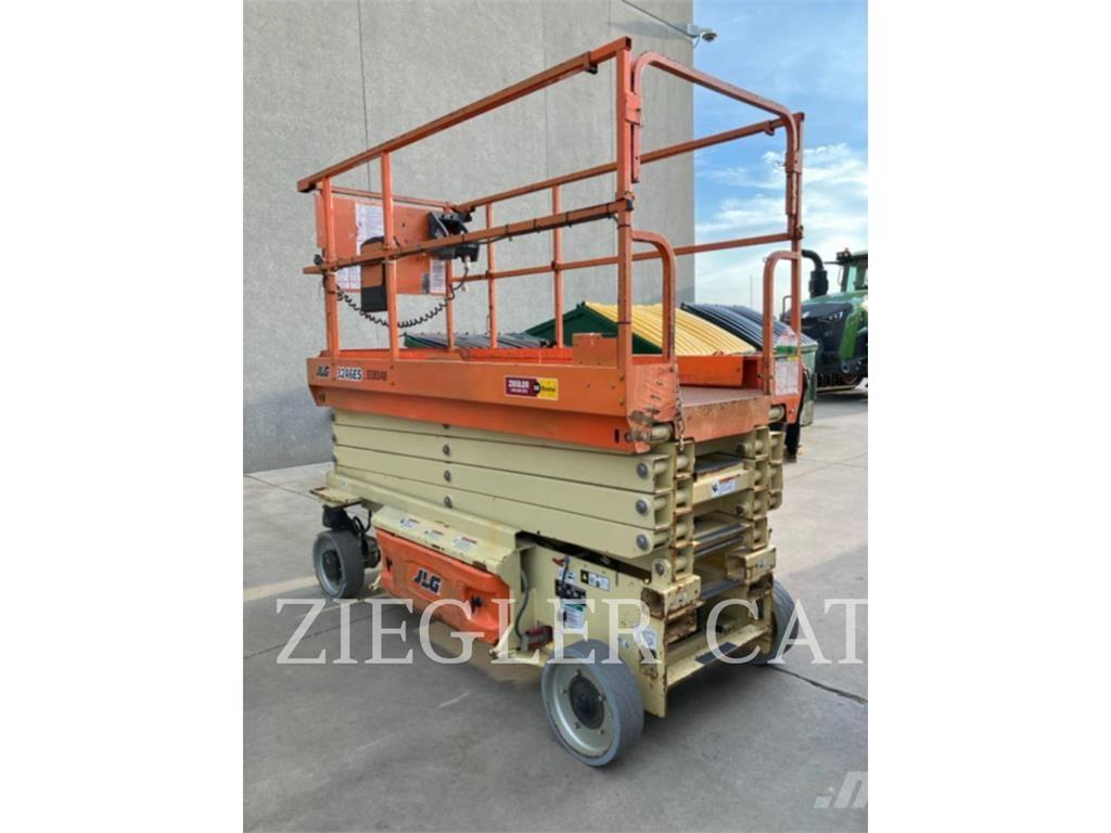 JLG 3246ES Scissor lifts