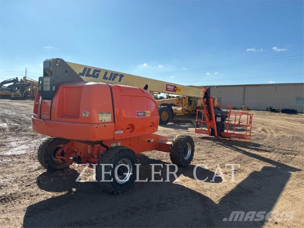 JLG 460SJ Articulated boom lifts