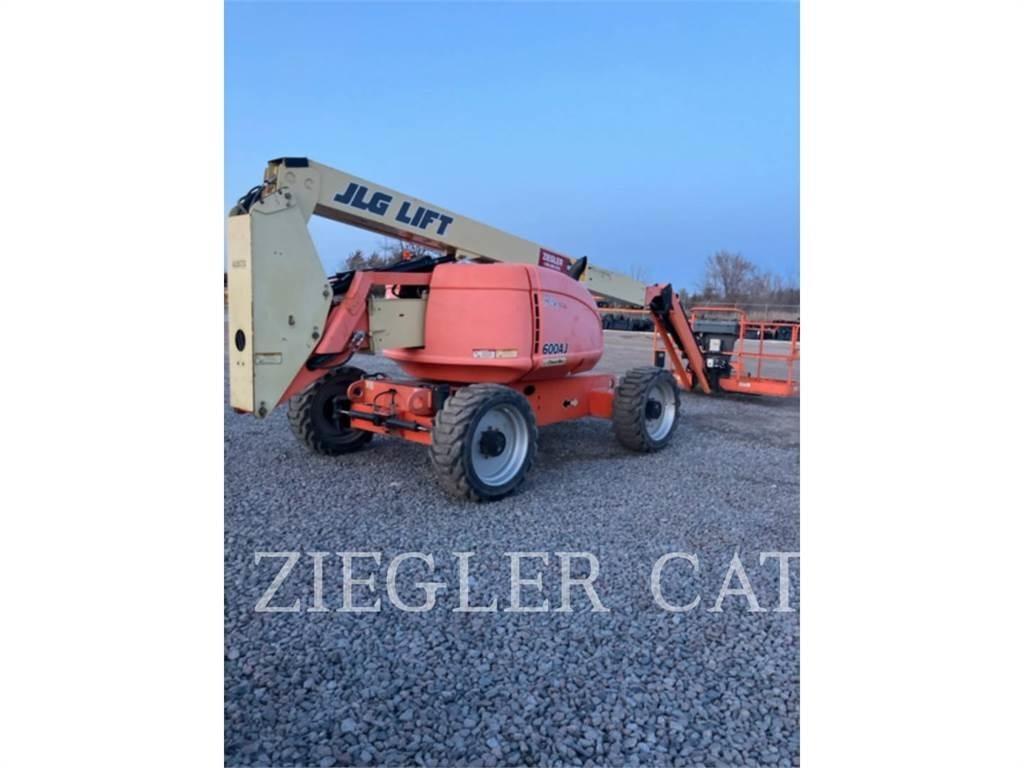 JLG 600AJ Articulated boom lifts