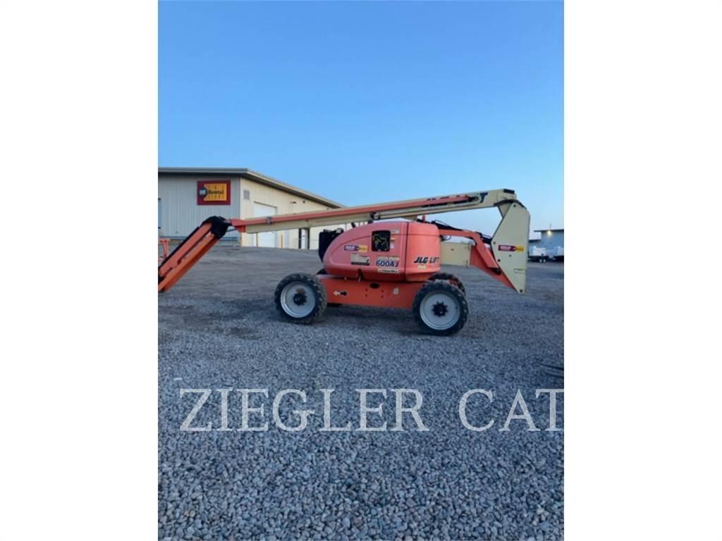 JLG 600AJ Articulated boom lifts