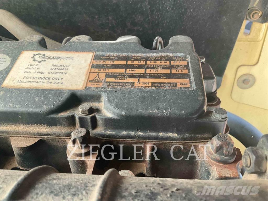 JLG 600S Articulated boom lifts