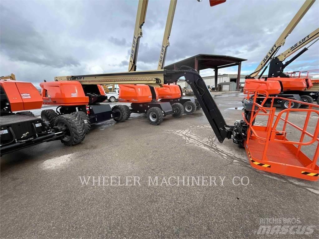 JLG 660SJ Articulated boom lifts