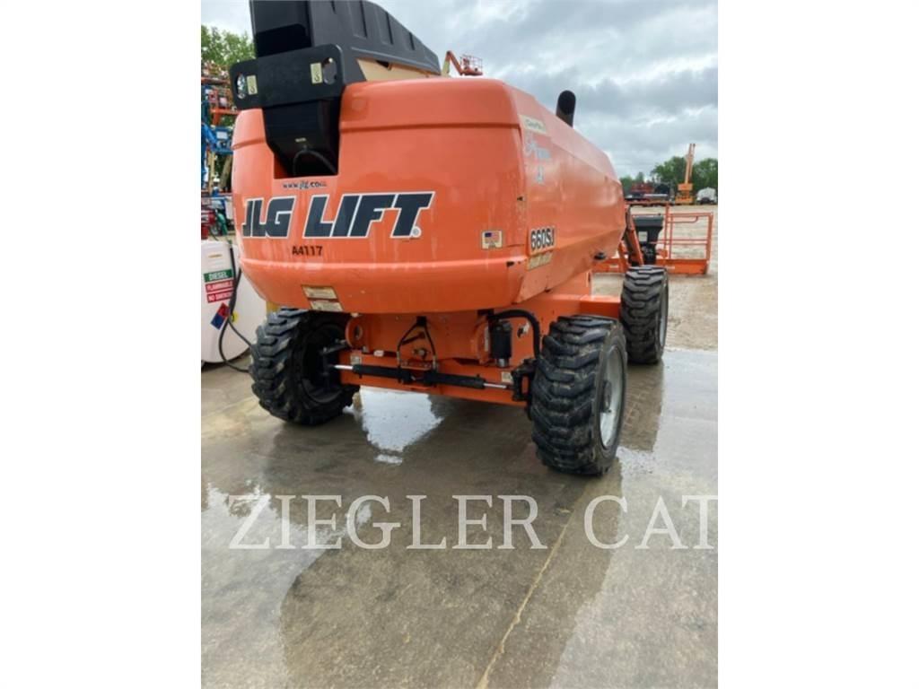 JLG 660SJ Articulated boom lifts