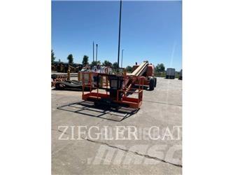 JLG 660SJ Articulated boom lifts