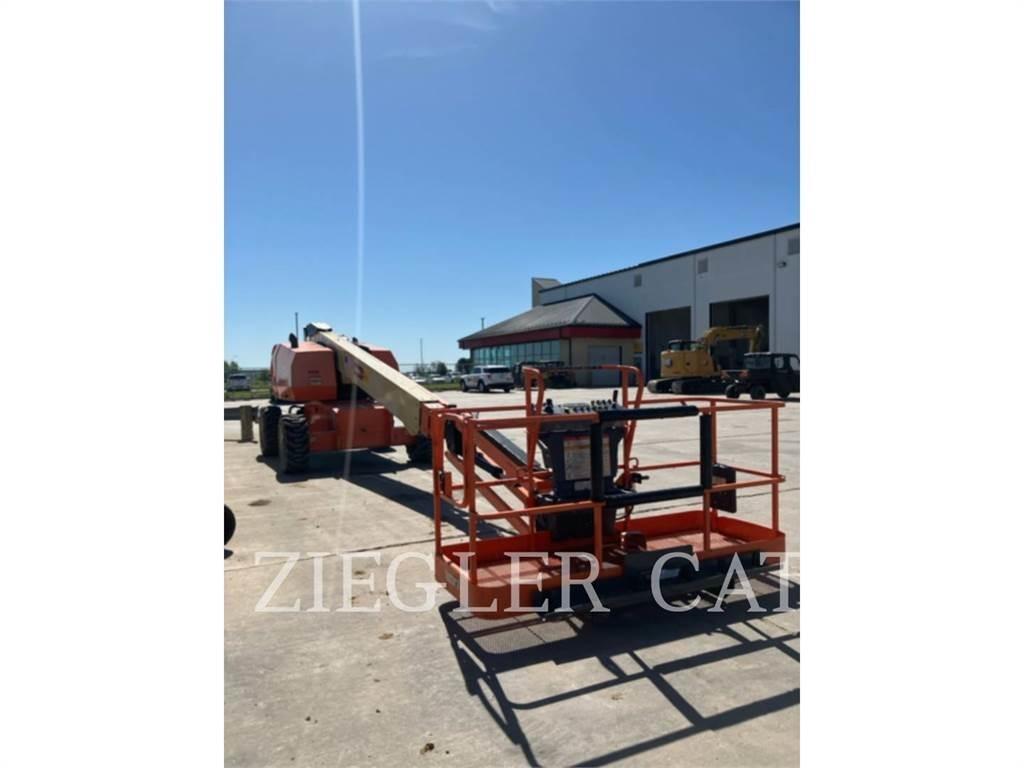 JLG 660SJ Articulated boom lifts