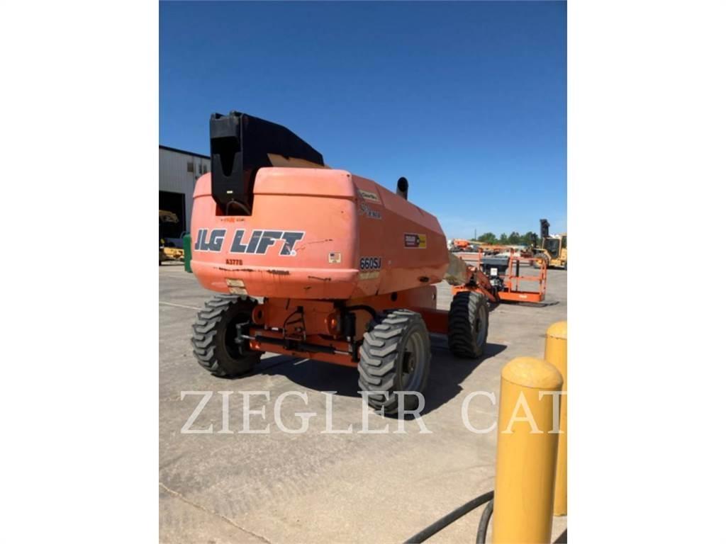JLG 660SJ Articulated boom lifts
