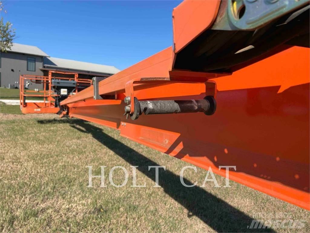 JLG 660SJ Articulated boom lifts