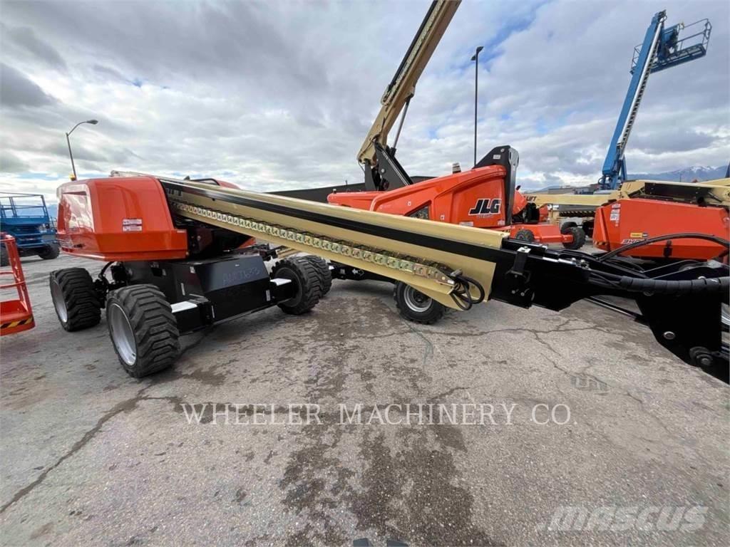 JLG 660SJ Articulated boom lifts