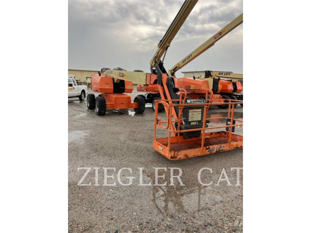 JLG 660SJ Articulated boom lifts