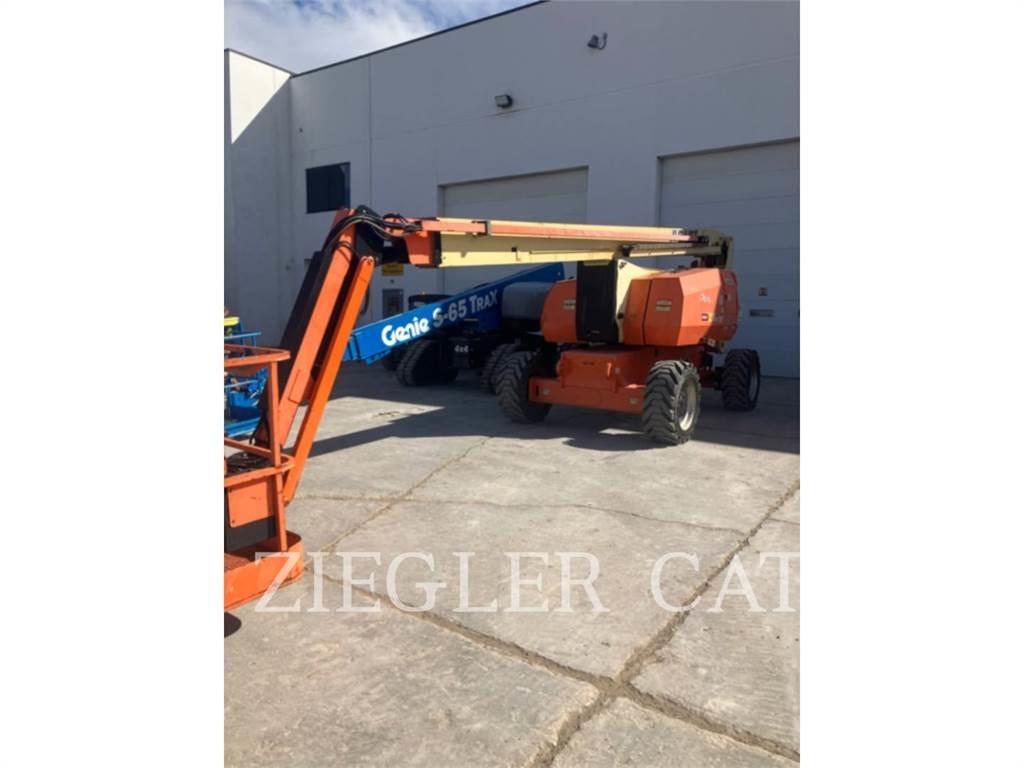 JLG 800AJ Articulated boom lifts