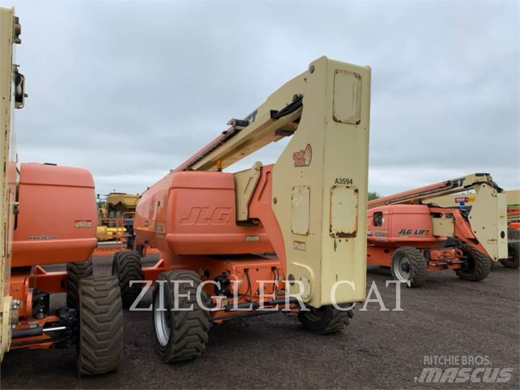 JLG 800AJ Articulated boom lifts